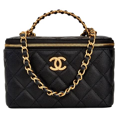 chanel vanity bag adjustable strap|Chanel vanity case 2022.